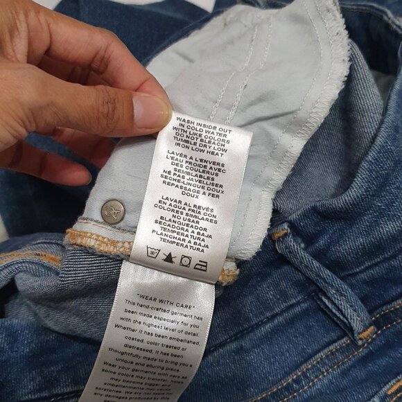 Good American Cigarette Jeans - Picture 7 of 10